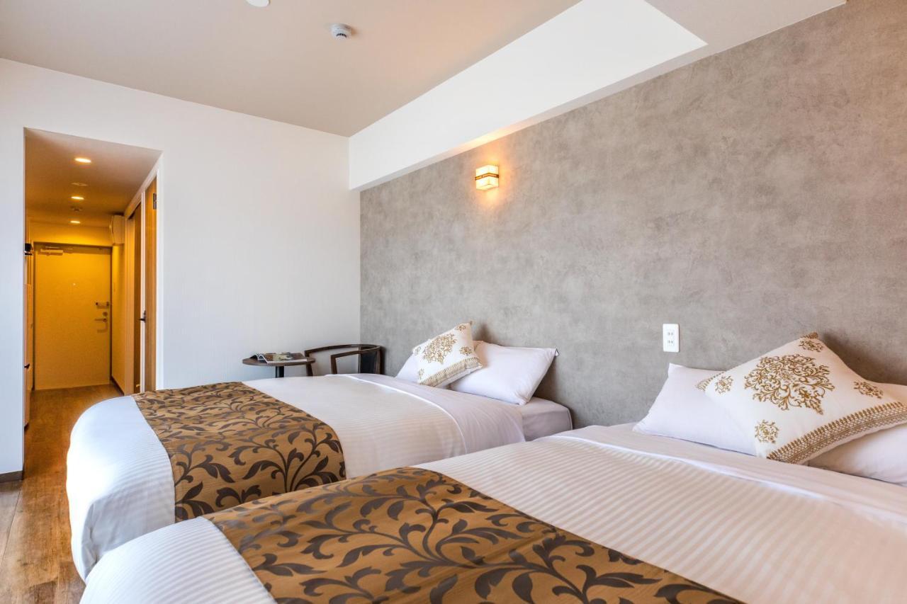 Mr Kinjo 万座ビーチ前 Aparthotel Onna Kültér fotó